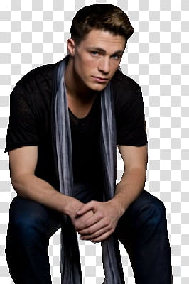 Colton Haynes, man in black T-shirt wearing gray scarf transparent background PNG clipart