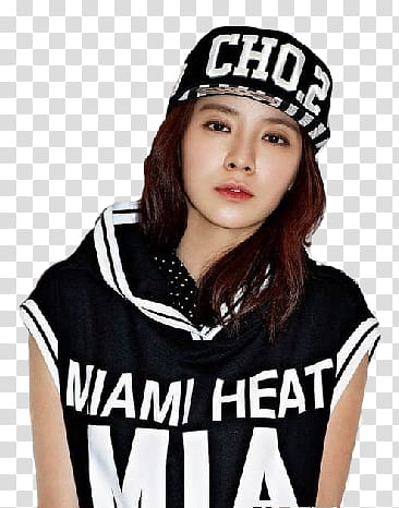 Song Ji Hyo render, woman wearing black Miami Heat shirt transparent background PNG clipart