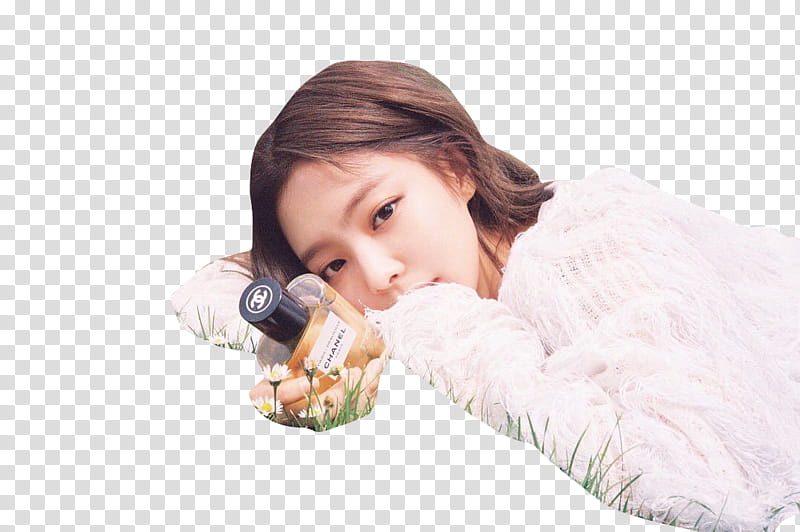 JENNIE BLACKPINK COSMOPOLITAN, woman in white sweater holding Chanel bottle transparent background PNG clipart