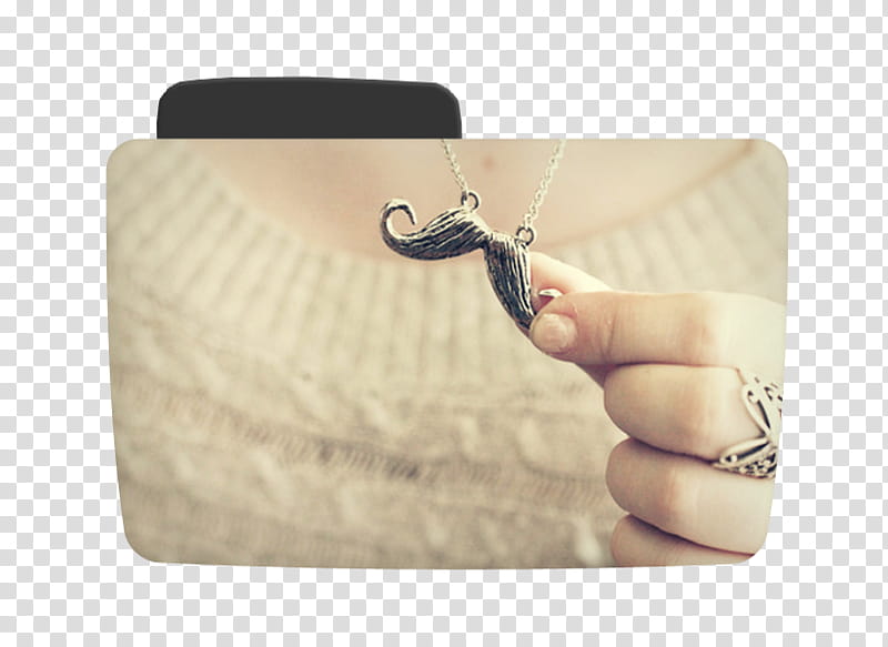 Folders en Bien Cutes D, person holding silver-colored mustache pendant necklace transparent background PNG clipart