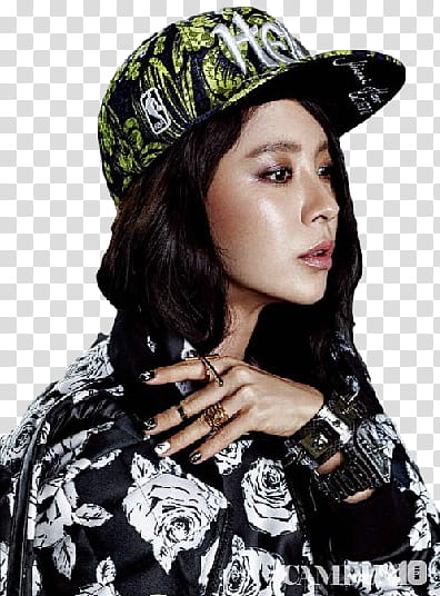 Song Ji Hyo render, woman wearing black and white sweater transparent background PNG clipart