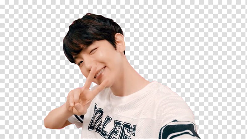 BAEKHYUN SPAO SUMMER LIFE EXO, man in white and black shirt doing peace sign transparent background PNG clipart