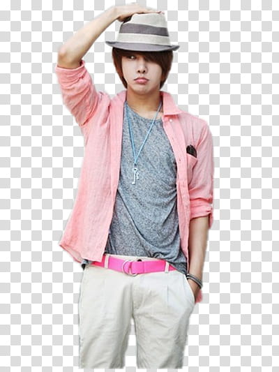 Recursos de ChiHoon y Shin Yeong, man wearing hat and shirt holding his hat while standing transparent background PNG clipart