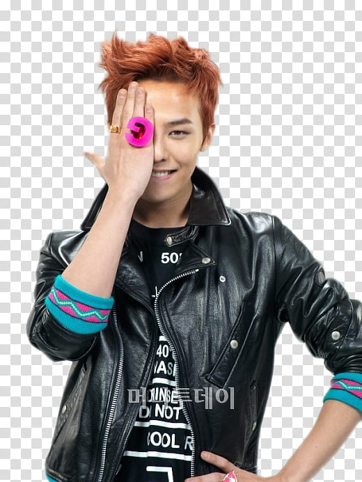 G Dragon Big Bang , standing man wearing black leather jacket transparent background PNG clipart