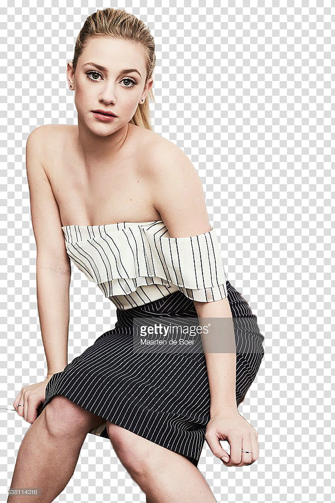 LILI REINHART, woman wearing black skirt transparent background PNG clipart