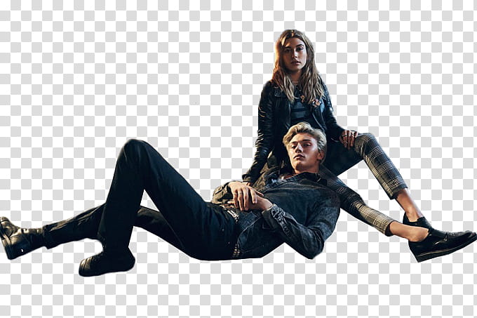 Hailey Baldwin and Lucky Blue Smith, man lying on woman's lap transparent background PNG clipart