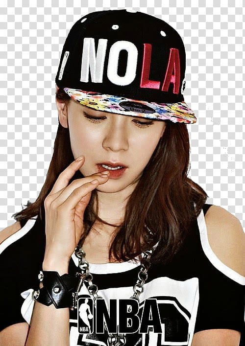 Song Ji Hyo render, woman wearing black and multicolored fitted cap close-up graphy transparent background PNG clipart