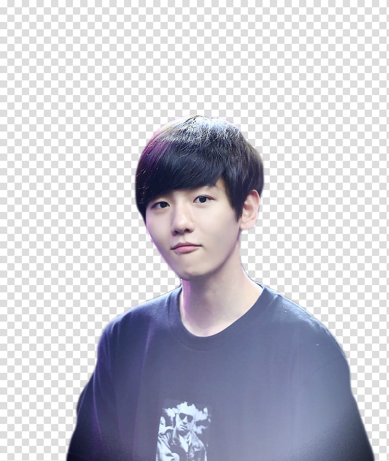 Baekhyun, EXO Byun Baekhyun in black crew-neck shirt transparent background PNG clipart