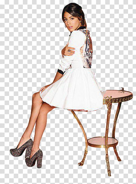 Tini en S Moda, woman in white dress sitting on round table transparent background PNG clipart