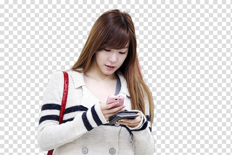 Tiffany SNSD in airport, woman looking at phone transparent background PNG clipart