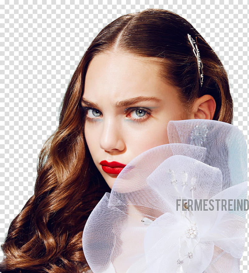 MADDIE ZIEGLER PAPER MAGAZINE , woman face transparent background PNG clipart