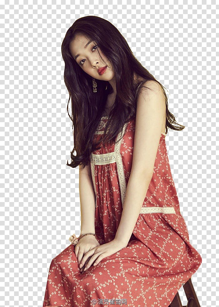 Sulli  HAPPYSULLIDAY, woman sitting on chair while wearing maxi dress transparent background PNG clipart
