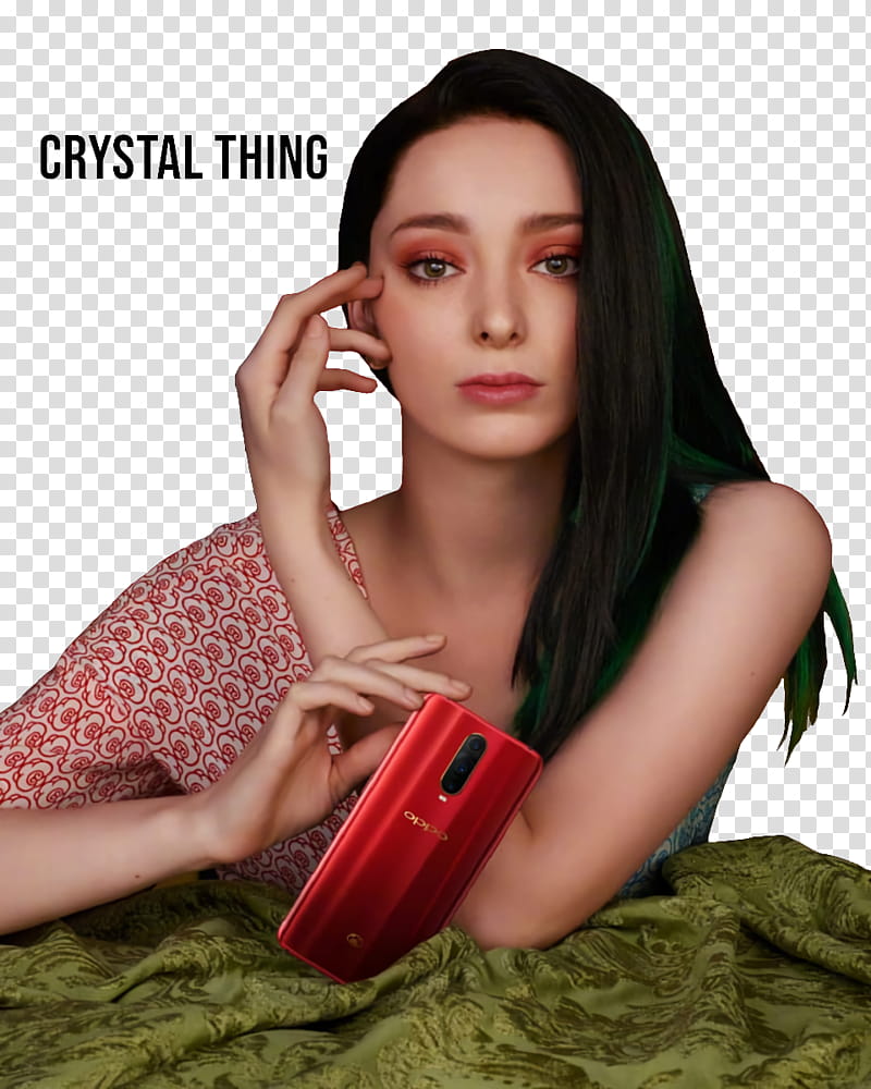 Emma Dumont Oppo transparent background PNG clipart