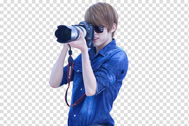INFINITE, man using black Canon DSLR camera transparent background PNG clipart