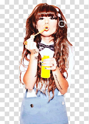 Cher Lloyd, girl blowing bubble illustration transparent background PNG clipart