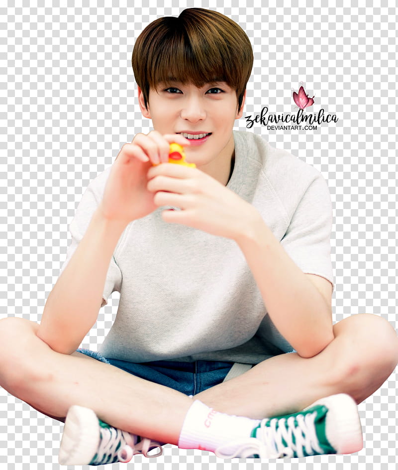 NCT Jaehyun Summer Vacation, man holding chicken figure transparent background PNG clipart