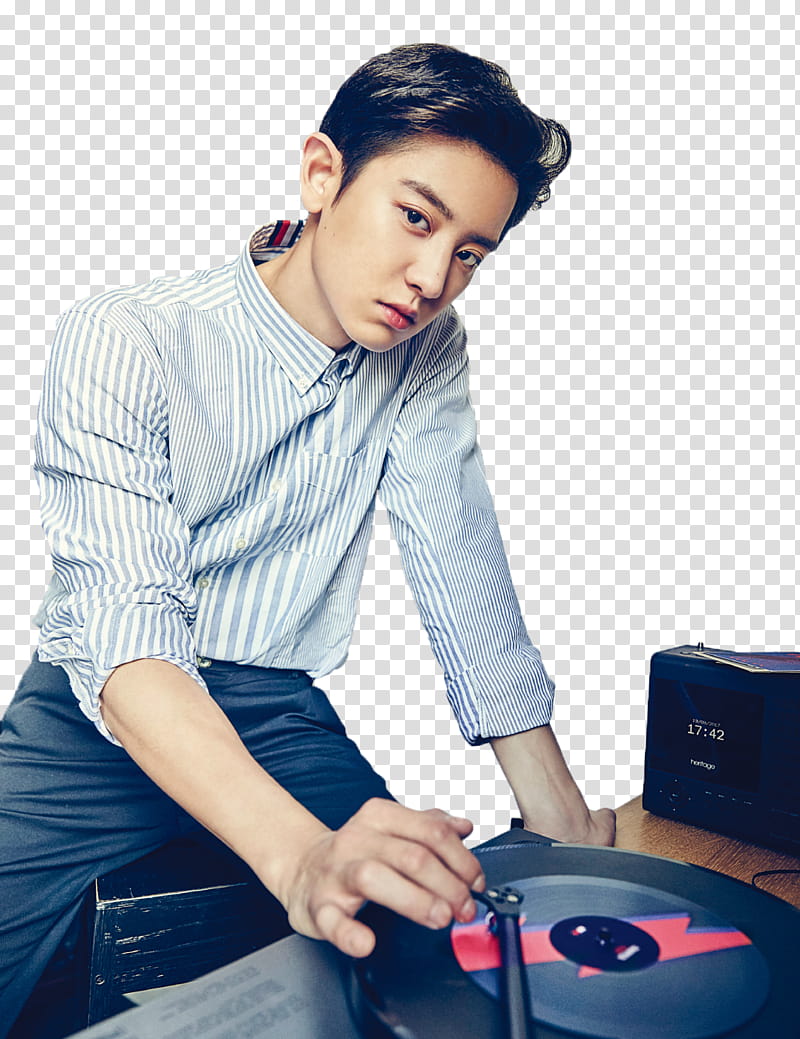 CHANYEOL EXO S, man in blue button-up long-sleeved top transparent background PNG clipart