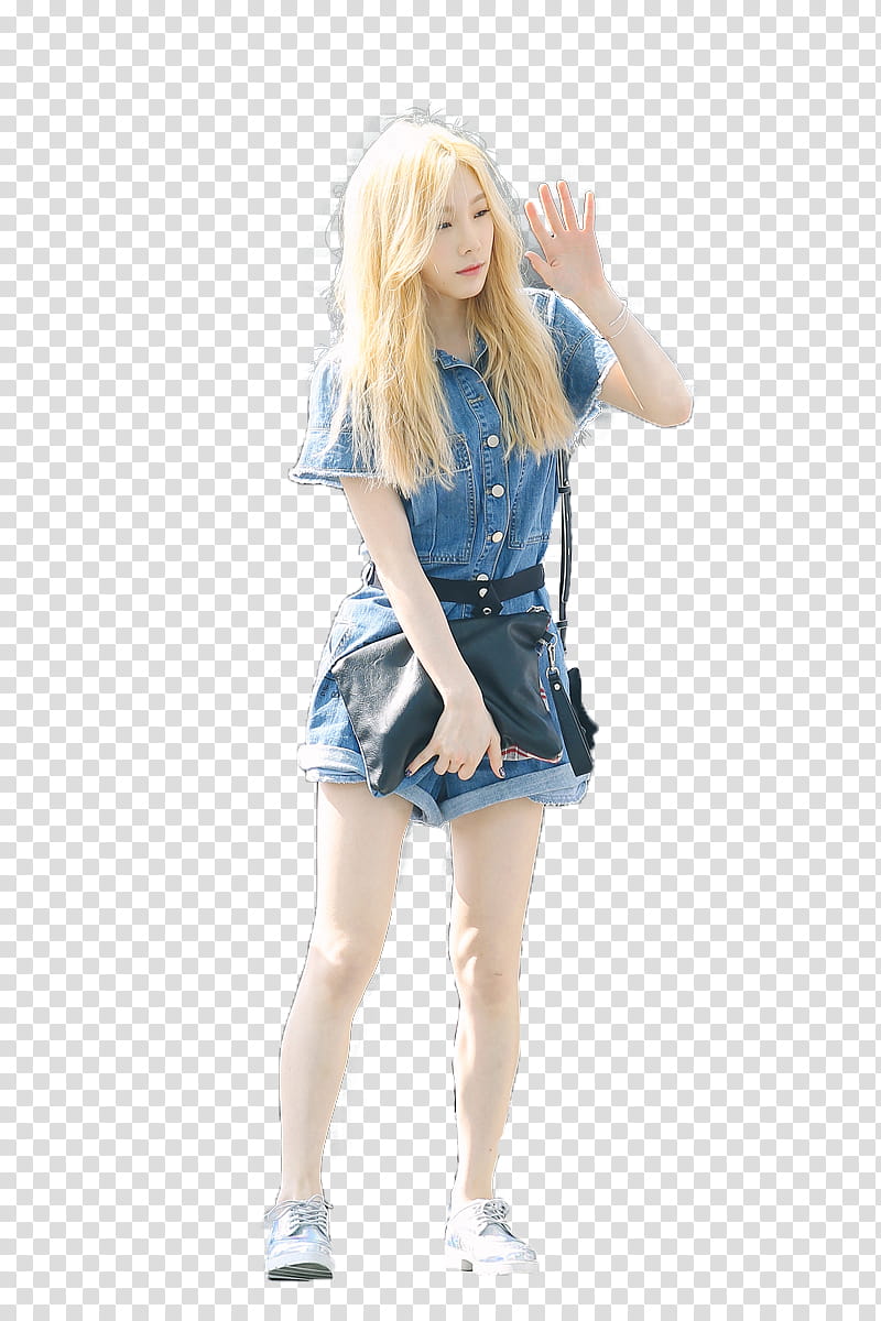 TaeYeon SNSD, woman carrying black crossbody bag transparent background PNG clipart