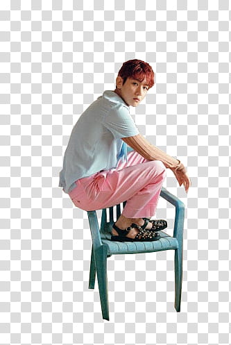 SHARE Baekhyun l uomo Vogue December EXO, man wearing white shirt on blue plastic armchair transparent background PNG clipart