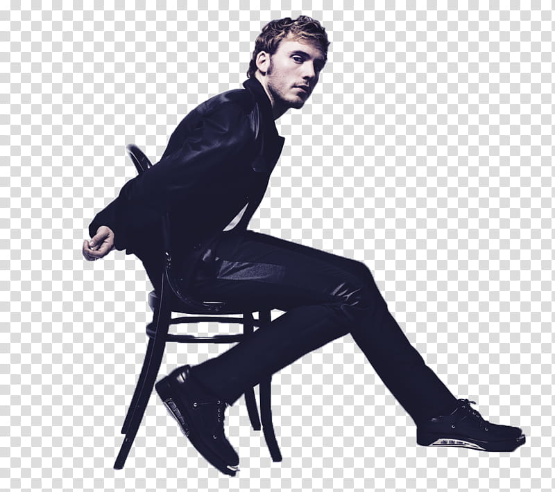 Sam Claflin, man sitting on chair transparent background PNG clipart