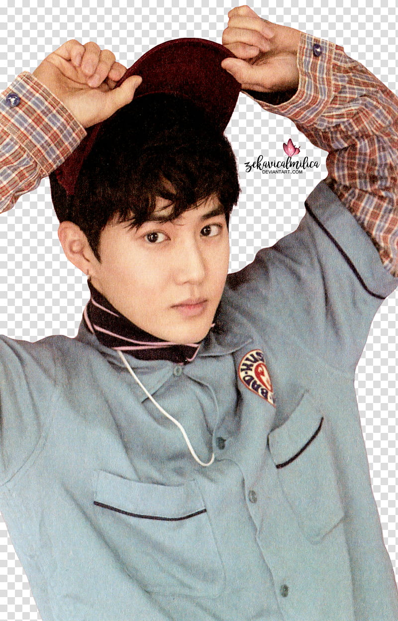 EXO Suho Lucky One, man wearing gray button-up shirt holding red cap transparent background PNG clipart