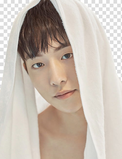Nam Joo Hyuk ludo, man with towel on his head transparent background PNG clipart
