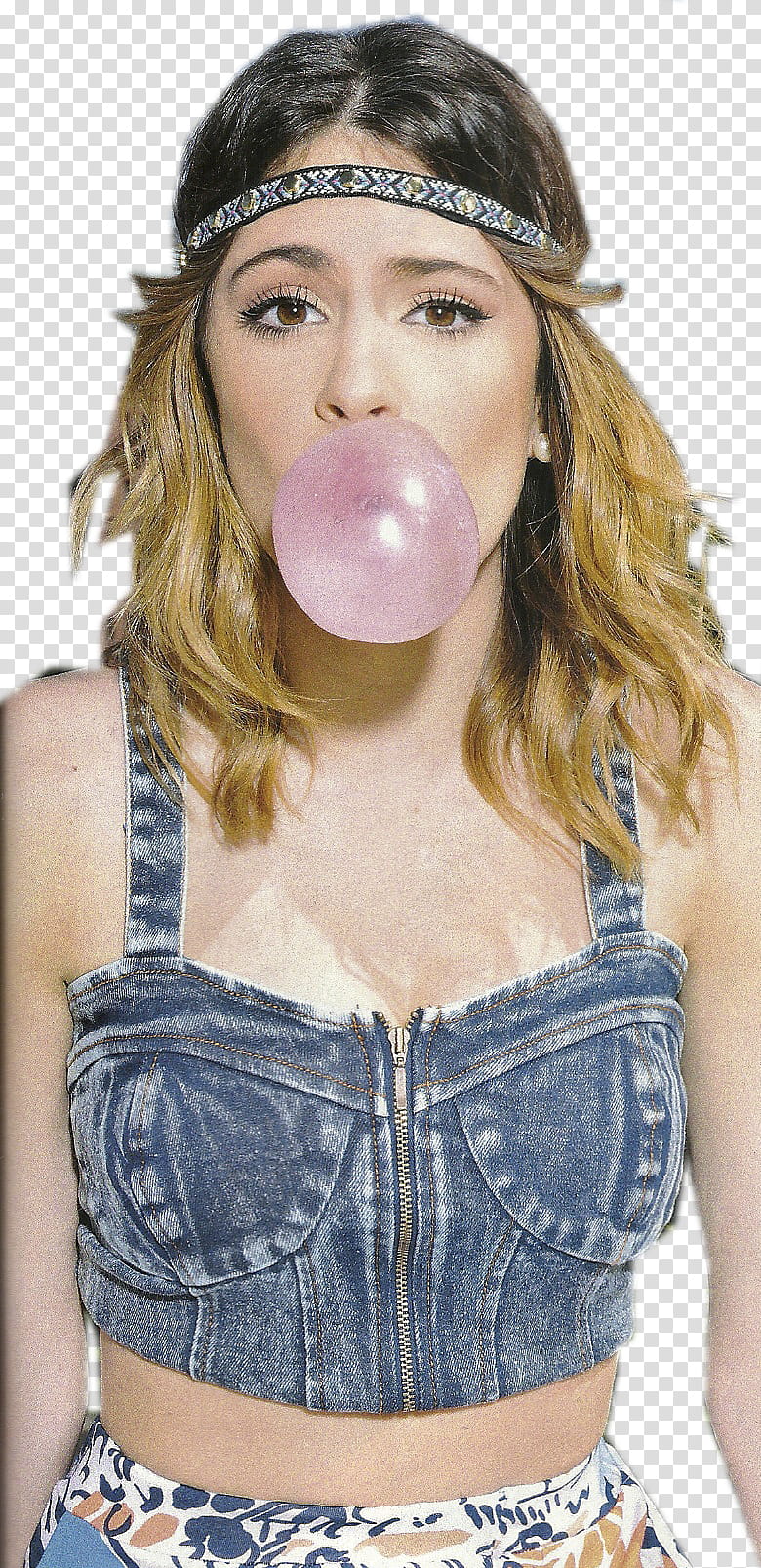 Martina Stoessel, woman in blue denim crop top chewing gum transparent background PNG clipart