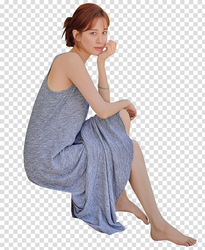 SEOHYUN GRAZIA SNSD, woman in heather-gray sleeveless dress sitting on ground transparent background PNG clipart