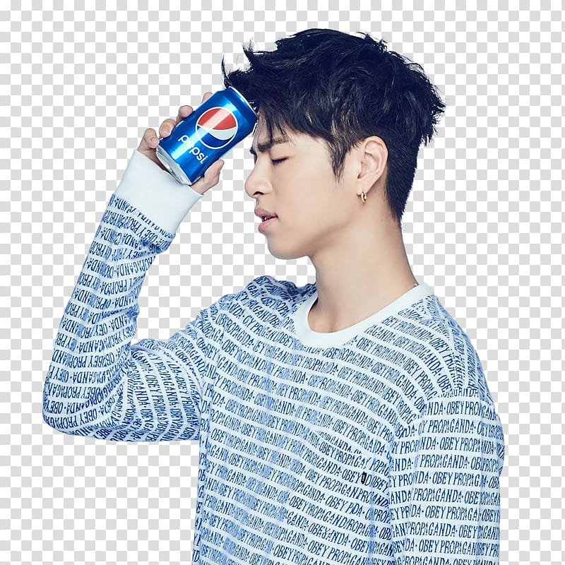 iKON PEPSI P, man holding Pepsi in can transparent background PNG clipart