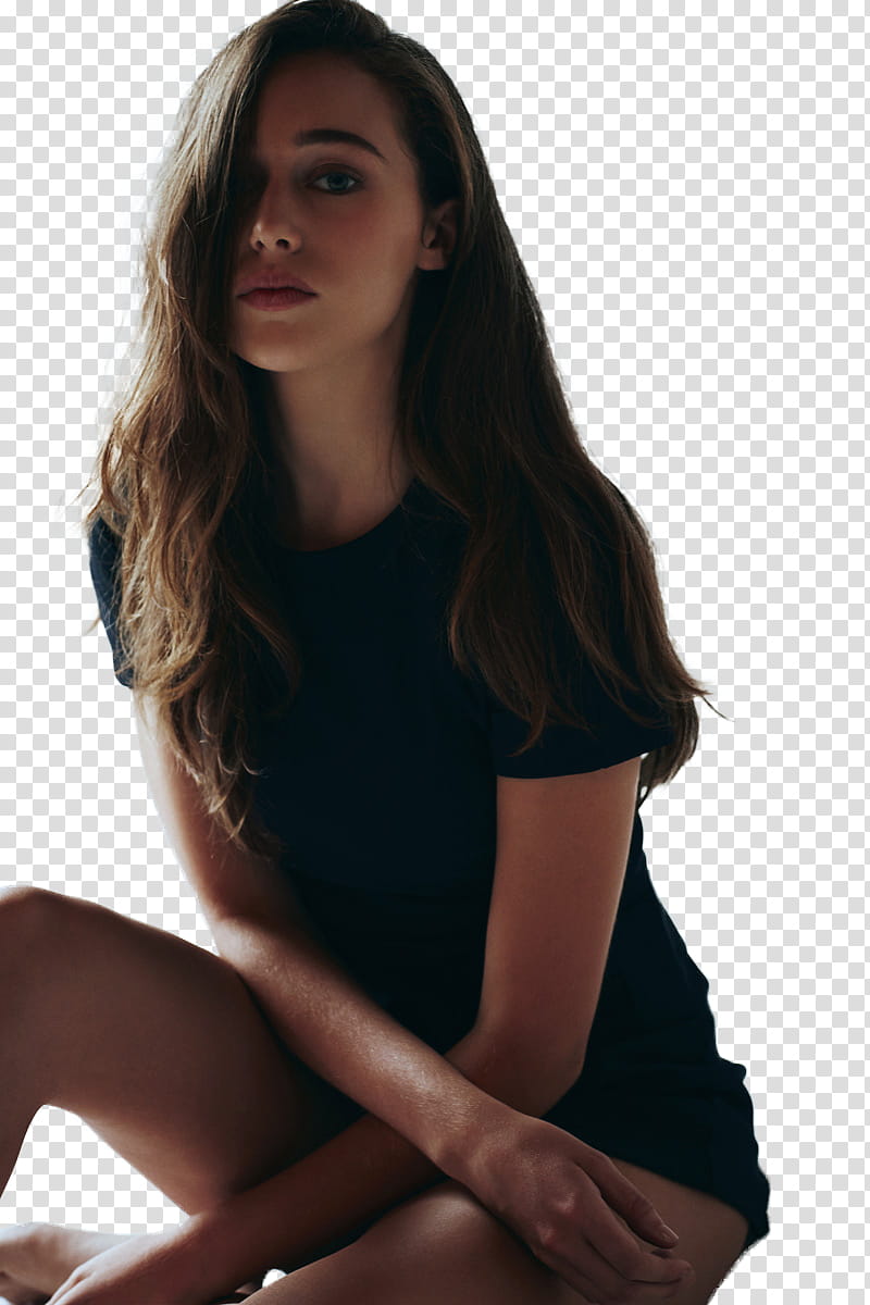 ALYCIA DEBNAM CAREY, woman wearing black shirt while sitting on surface with cross hands transparent background PNG clipart
