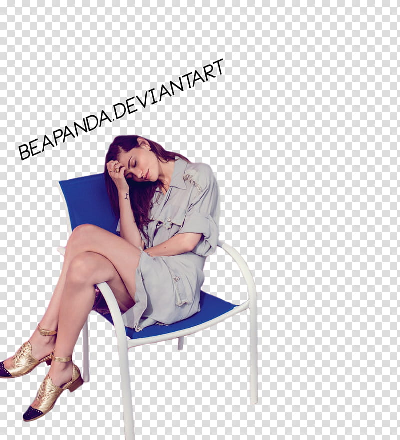 Phoebe Tonkin, woman sitting on blue and white metal armchair transparent background PNG clipart